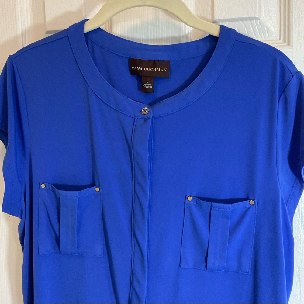 Dana Buchanan Womens Top, size L, Cap Sleeves, Button Front, poly/spandex